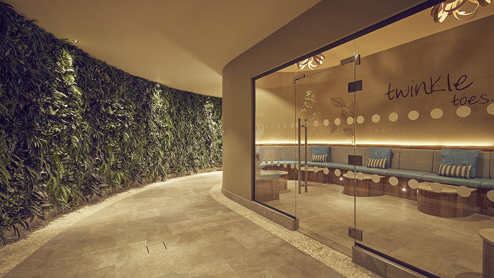 Aqua Sana Sole Therapy December 2019 LF 01